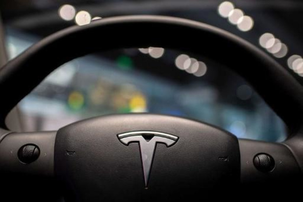Tesla rappelle 817.000 véhicules aux USA pour régler le signal d'alerte de la ceinture