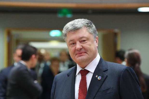 Ukraine: la justice gèle les avoirs de l'ex-président Porochenko