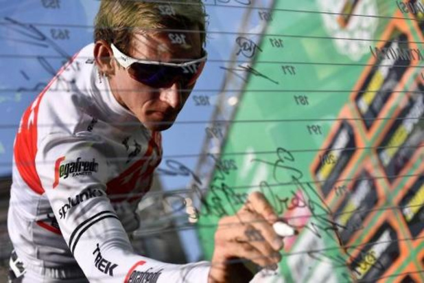 Bauke Mollema verrast de favorieten en wint Ronde van Lombardije