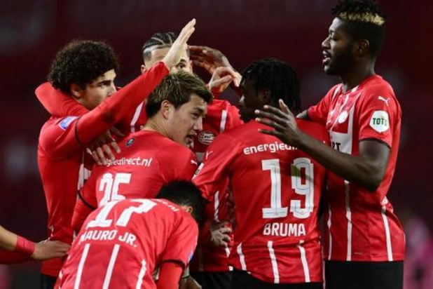 Les Belges à l'étranger - Qualification facile du PSV en Coupe, débuts pour Johan Bakayoko
