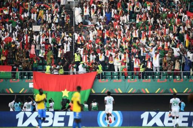 Africa Cup - Burkina Faso is ten koste van Gabon eerste kwartfinalist na spannende strafschoppenreeks