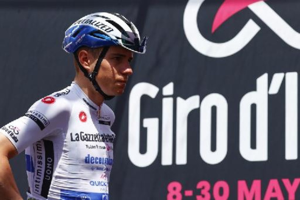 Giro - Remco Evenepoel stapt na val uit de Ronde van Italië