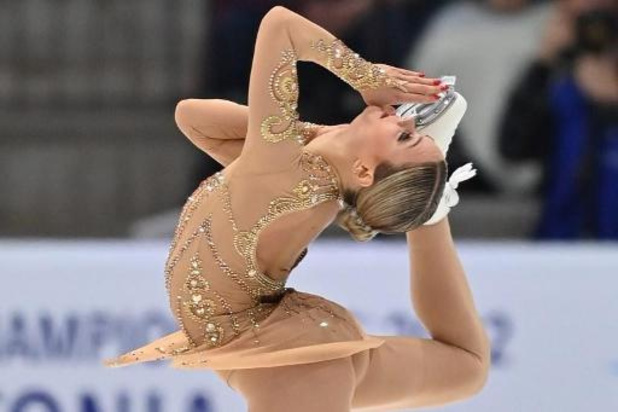 Euro de patinage artistique - Loena Hendrickx aurait préféré terminer 4e avec un bon programme libre