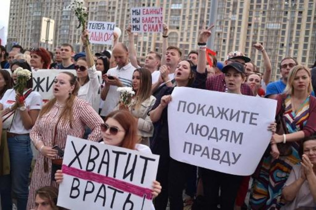 Duizenden Wit-Russen verzamelen voor openbare omroep