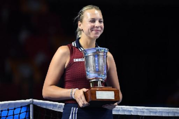 WTA Cluj-Napoca - Kontaveit klopt Halep in finale en heeft ticket beet voor WTA Finals