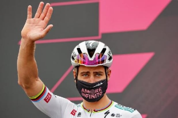 Sagan sprint in 10e rit naar winst, Bernal blijft leider in Giro