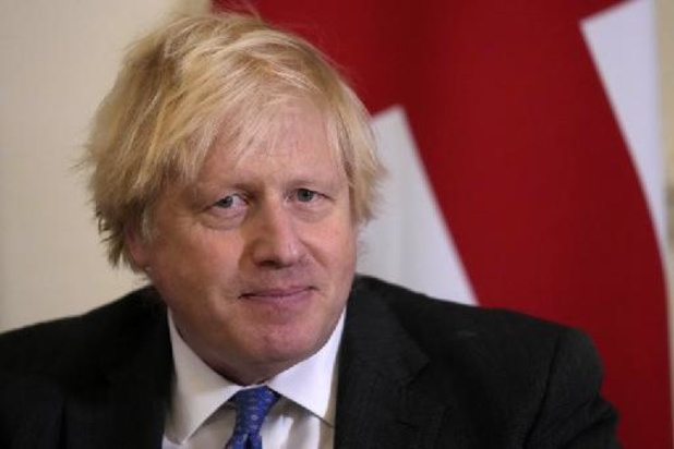 Boris Johnson assume "la responsabilité" de la défaite de son parti à une élection locale