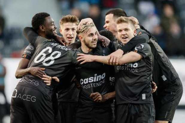 Jupiler Pro League - Tienkoppig Oostende wint eindeseizoensmatch met 0-2 op het veld Eupen