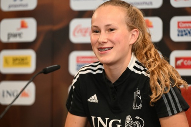EK vrouwenvoetbal 2022 - Youngster Féli Delacauw geniet volop: "Niet kunnen dromen dat ik hier op EK zou zijn"