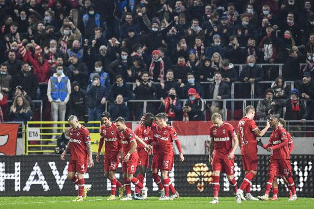 Jupiler Pro League - Antwerp wint spektakelduel tegen Eupen