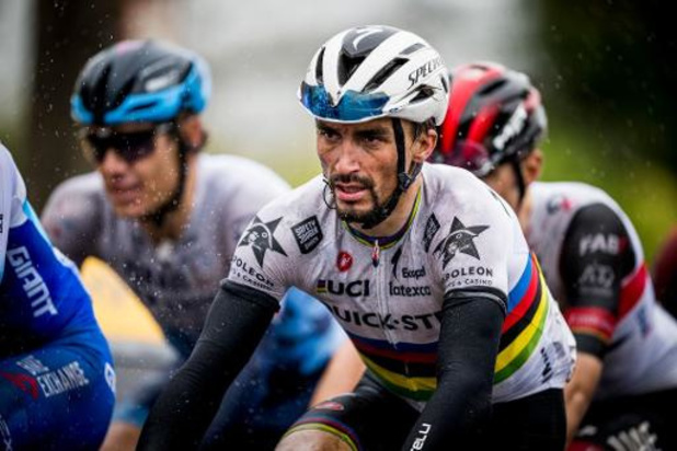 Brabantse Pijl - Wereldkampioen Julian Alaphilippe heeft geen zware letsels opgelopen bij valpartij