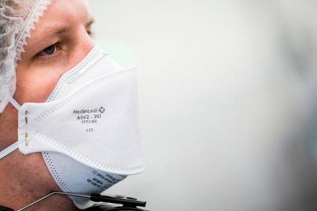 En Flandre, le personnel soignant des maisons de repos devra porter un masque FFP2