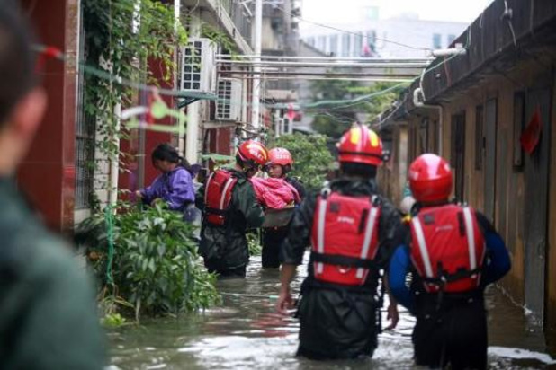 Inondations en Chine centrale: le bilan triple à plus de 300 morts