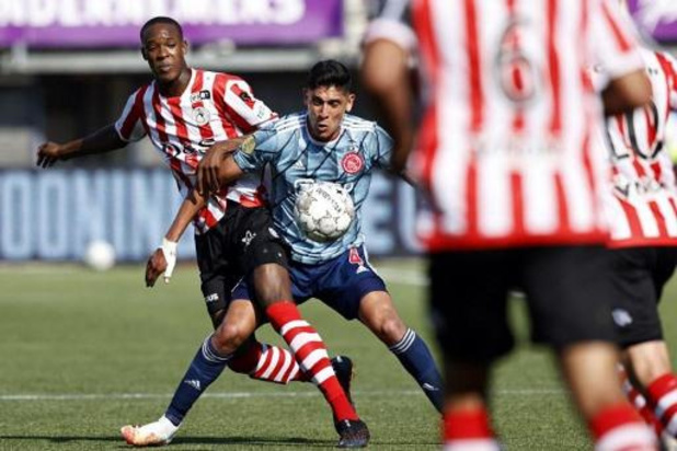 Transfer Deadline Day - Emanuel Emegha komt het aanvallende compartiment van Antwerp versterken
