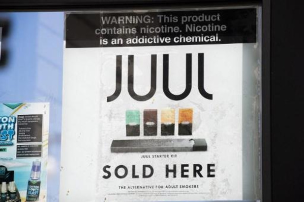 E-cigarettes: Juul cesse de vendre ses recharges à la menthe mais garde le menthol