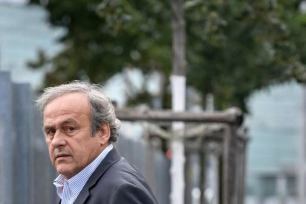 FIFA: Platini et Blatter jugés en juin en Suisse pour escroquerie