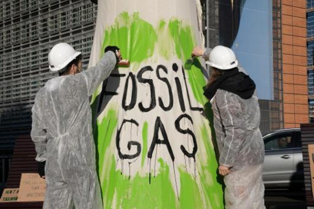 Jongeren protesteren voor EU-Commissie tegen gas en kernenergie als groene investering