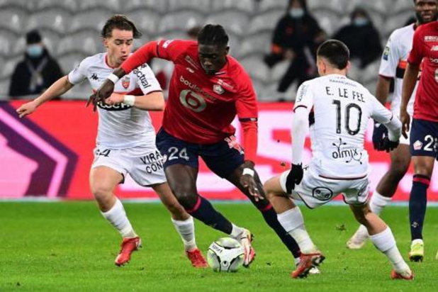 Les Belges à l'étranger - Lille s'impose sur le plus petit écart à Montpellier, Amadou Onana joue six minutes