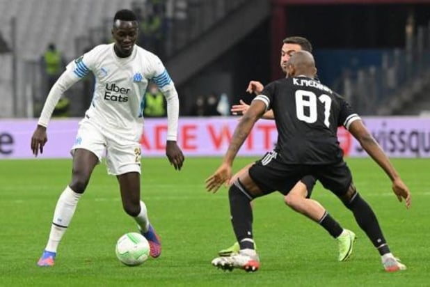 Belgen in het buitenland - Leicester wint overtuigend van Randers FC