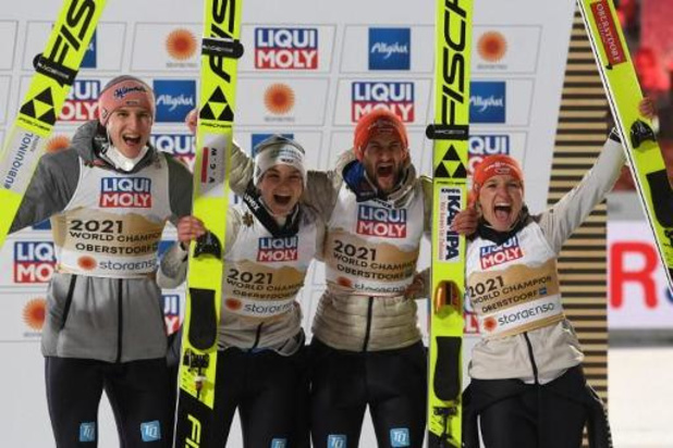 WK noordse ski - Duitsland pakt wereldtitel schansspringen voor gemengde teams