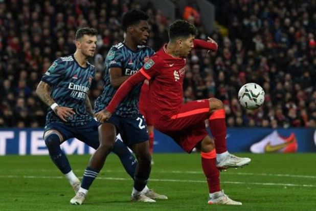 Les Belges à l'étranger - Pas de but entre Liverpool et Arsenal en demi-finale aller de la Coupe de la Ligue