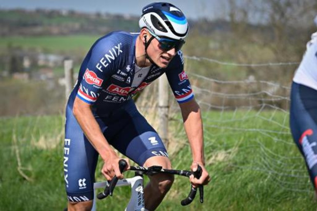 Paris-Roubaix - Mathieu van der Poel entouré de cinq Belges dans la quête de son premier pavé