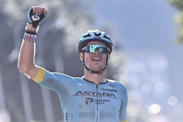 Ronde van Lombardije - Jakob Fuglsang wint 114e Lombardia, Remco Evenepoel na val in ziekenhuis