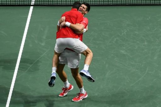 Davis Cup - Djokovic leidt Servië voorbij Kazachstan naar halve finales