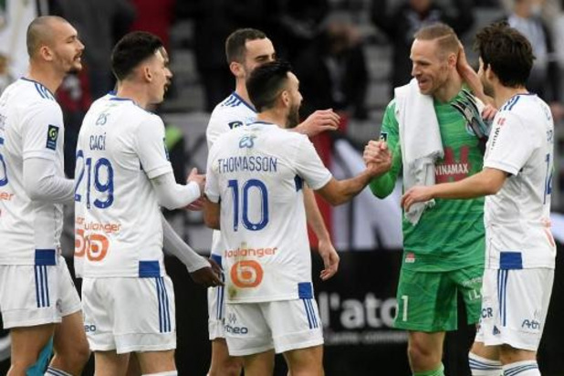 Belgen in het buitenland - Matz Sels houdt netten ongeschonden en speelt gelijk met Straatsburg in topper tegen Nice