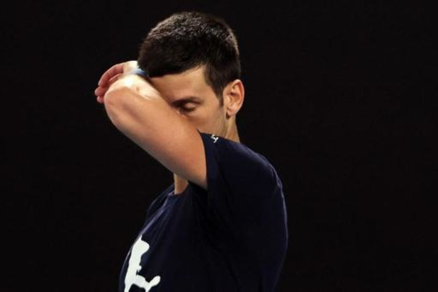 Pas d'expulsion ni de rétention de Djokovic jusqu'à la fin de la procédure judiciaire