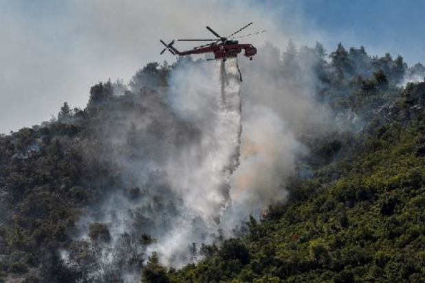 Incendies en Europe - En Grèce, l'île d'Eubée en feu, rémission au nord d'Athènes