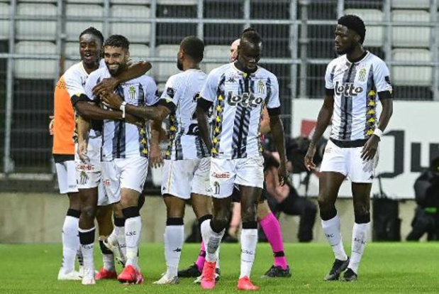Europa League - Charleroi vient à bout du Partizan en prolongations et rejoint les barrages