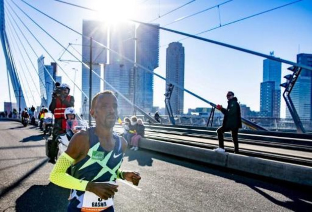 Marathon de Rotterdam - Bashir Abdi quatrième à Rotterdam, Nageeye premier Néerlandais à s'imposer