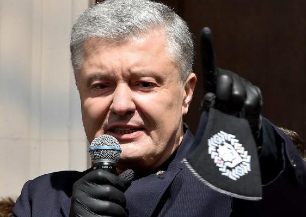 Vroegere Oekraïense president Porosjenko hangt proces wegens hoogverraad boven het hoofd