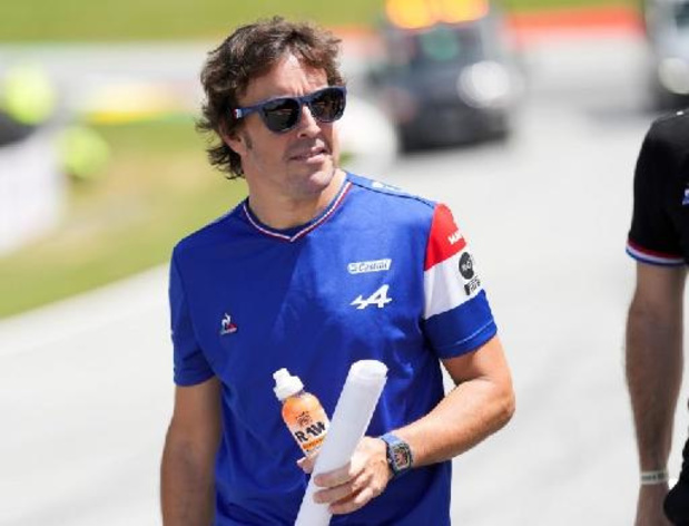 Fernando Alonso rijdt ook in 2022 voor Alpine F1 Team