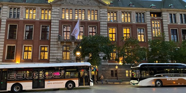 Nederlandse bussenproducent Ebusco 1,3 miljard euro waard bij beursgang