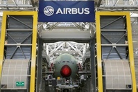 Airbus s'impose face à Boeing pour les commandes et livraisons d'avions en 2022
