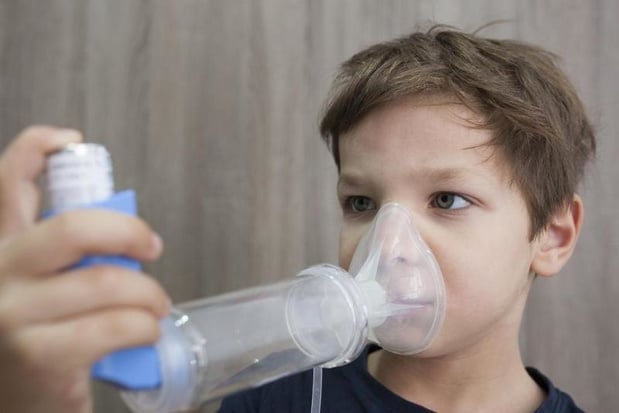 Toevoeging azitromycine aan standaardzorg verbetert astmacontrole bij kinderen