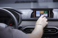 Simple comme Dacia : le porte-smartphone intégré au tableau de bord