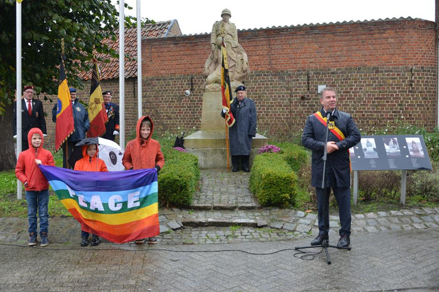 11 november herdacht in Oostkamp: onenigheid over groet tijdens Vlaamse Leeuw - Krant van Westvlaanderen