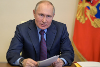 Poutine déclare 10 jours fériés en mai pour lutter contre le Covid-19
