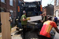 Inondations: plus de 100.000 m3 de déchets déjà ramassés dans les rues de Liège