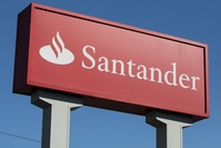 Blanchiment: amende de 108 millions de livres à Santander au Royaume-Uni