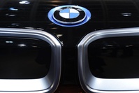 BMW défie les pénuries, le bénéfice net trimestriel bondit de 42%