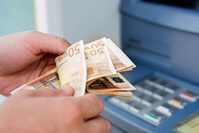 ING devient la première banque à faire payer les retraits depuis ses propres distributeurs