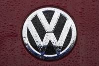 Volkswagen met à l'arrêt deux usines en Chine, où il est déjà à la peine