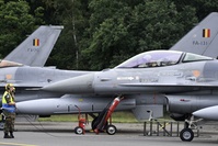 Lutte contre l'Etat islamique: la société civile demande davantage de transparence au gouvernement à propos des F-16 belges