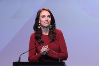 Élections en Nouvelle-Zélande: victoire éclatante pour la Première ministre Jacinda Ardern