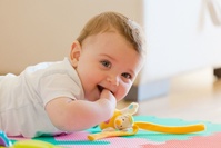 Pour les bébés, échanger sa salive est une preuve de proximité