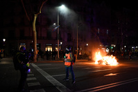 Rappeur incarcéré: nouveaux heurts entre police et manifestants à Barcelone
